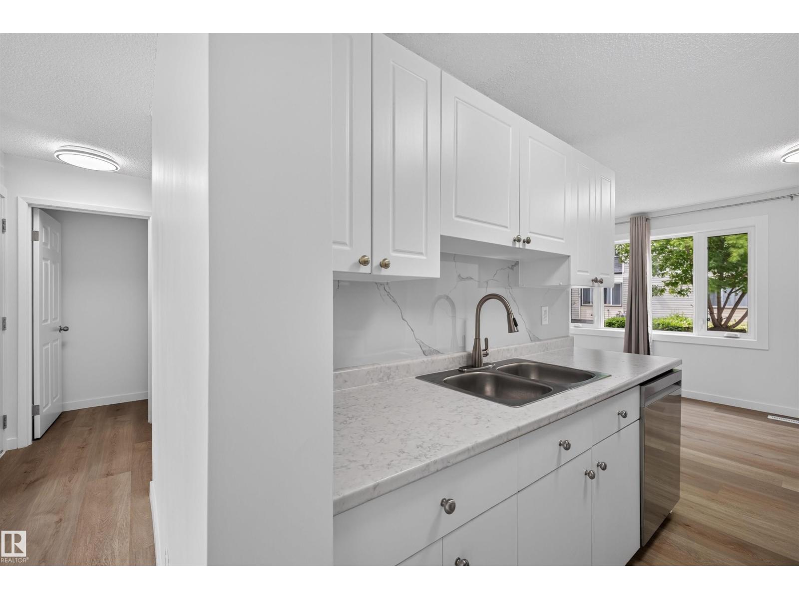 #186 11421 34 ST NW