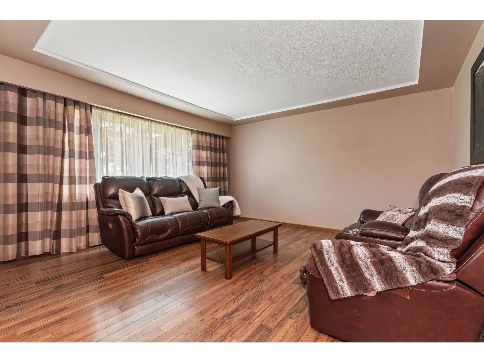 46439 STRATHCONA ROAD|Fairfield Island
