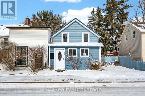 176 GARDEN STREET Gananoque ON K7G1H9