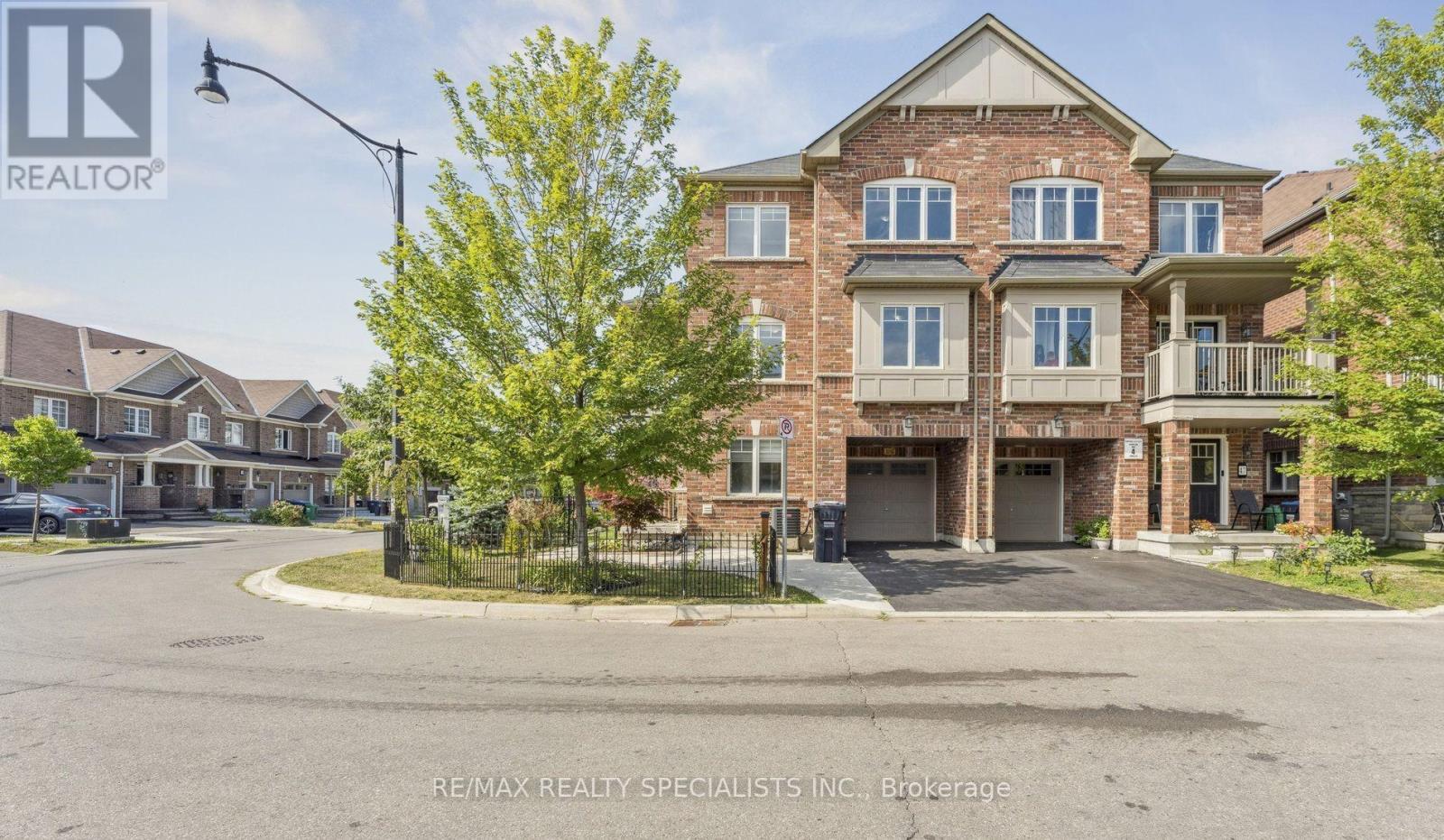 49 GOLDEN SPRINGS DRIVE