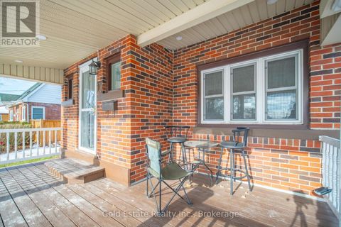 10 MONROE STREET N Cambridge ON N1R2C5