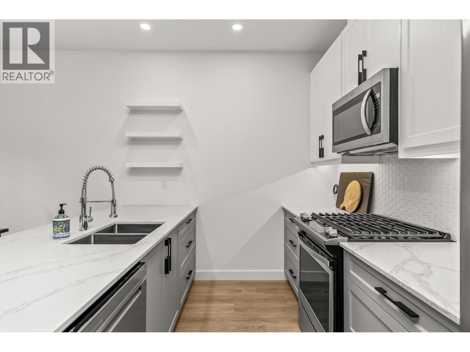 5011 TOWGOOD Place Unit# 103