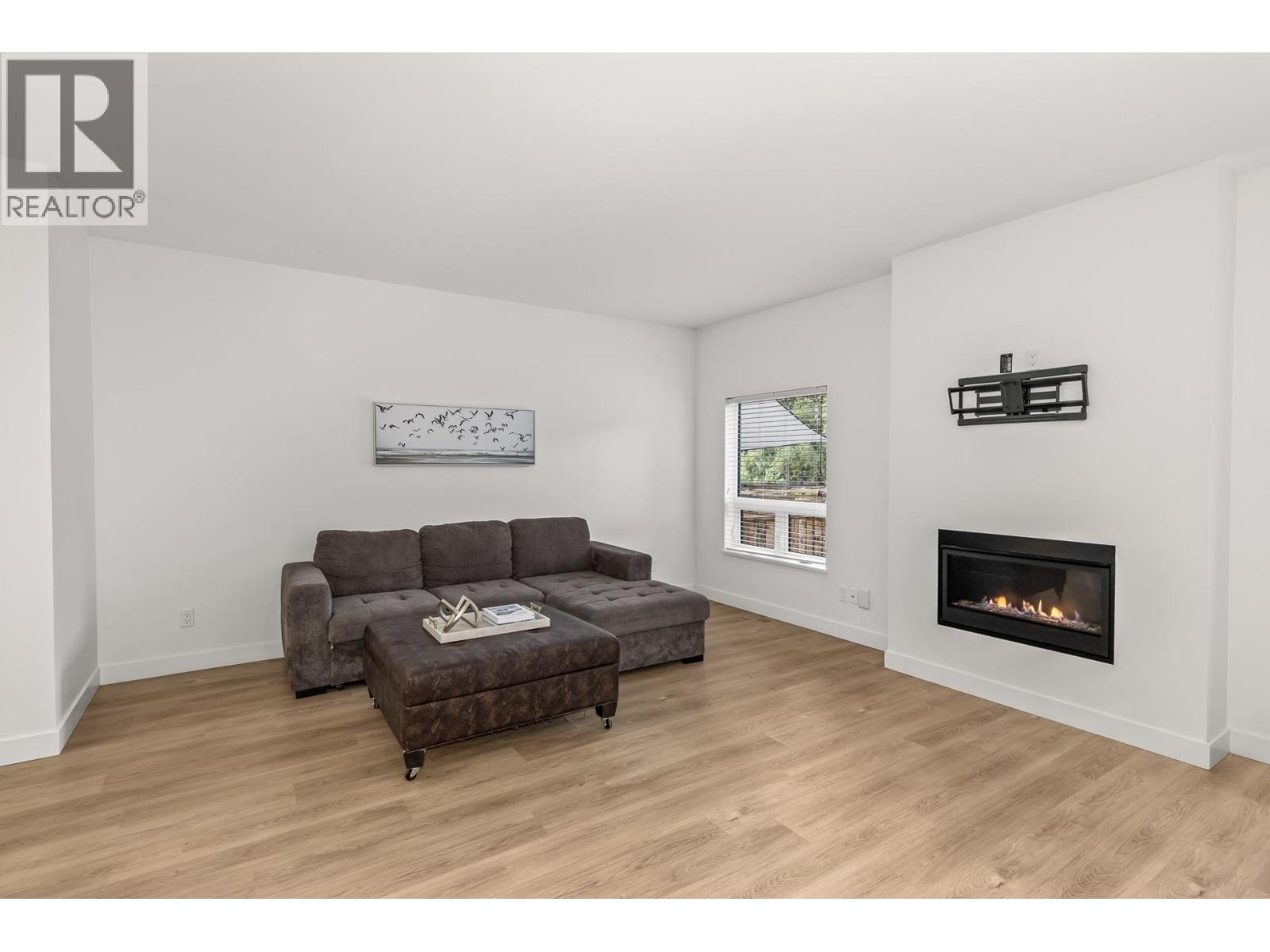 5011 TOWGOOD Place Unit# 103