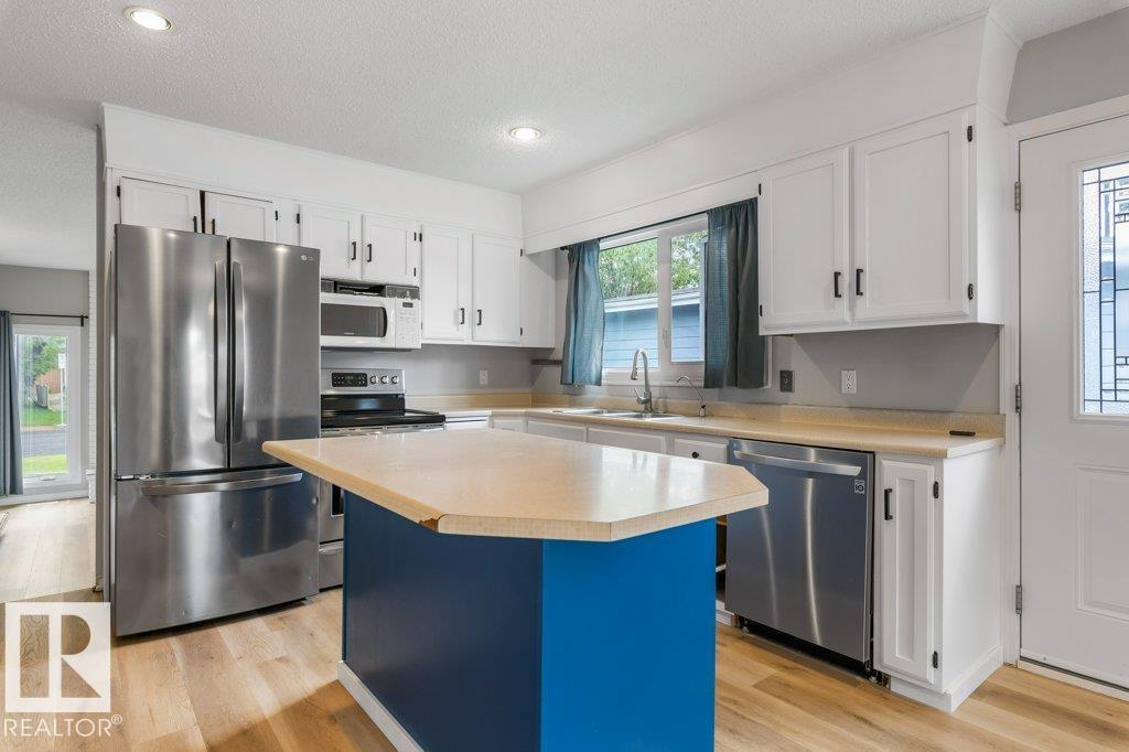 2016 82 ST NW