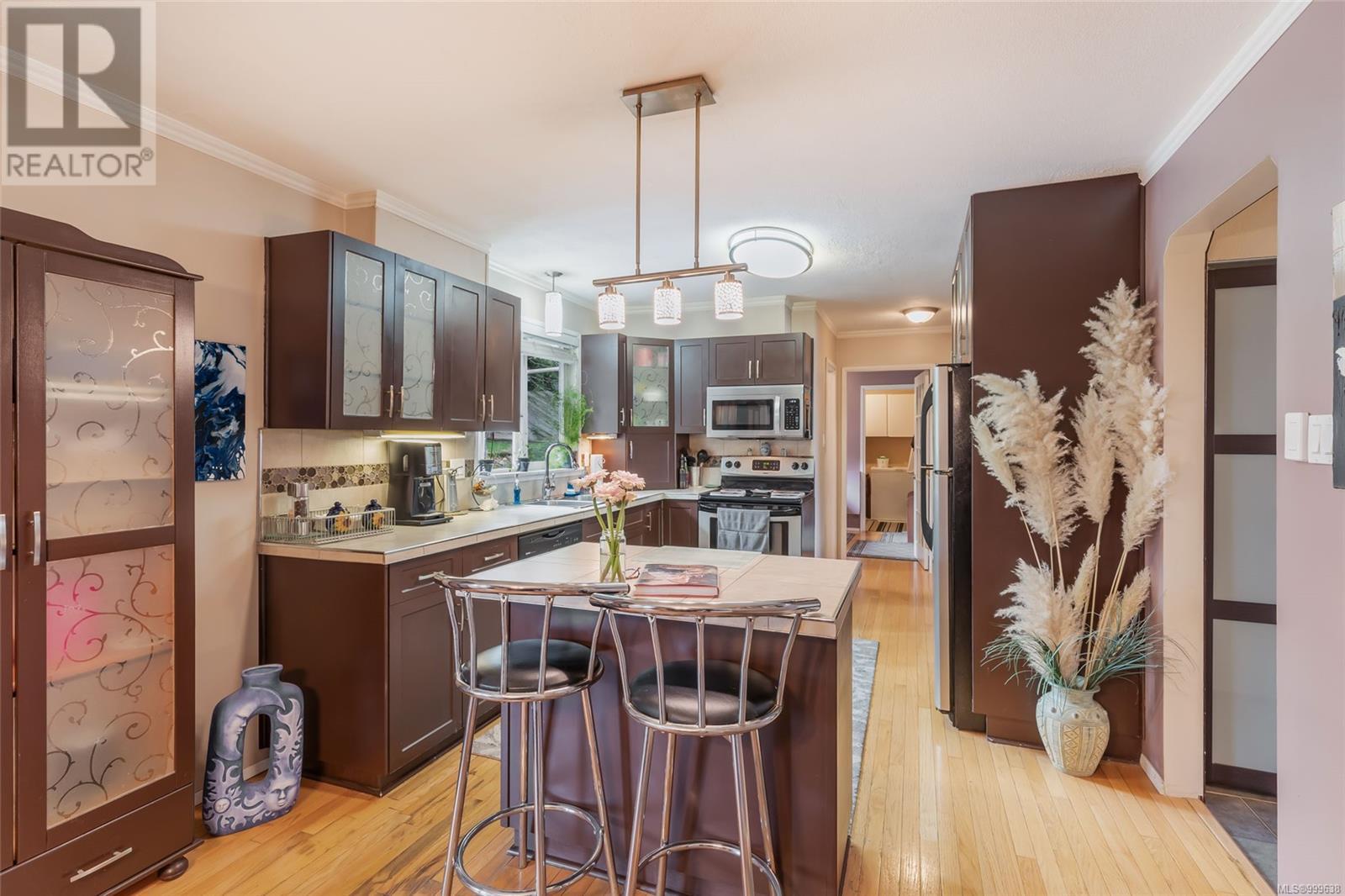 7413 Andrea Cres