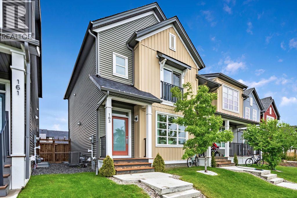 163 Highview Gate SE