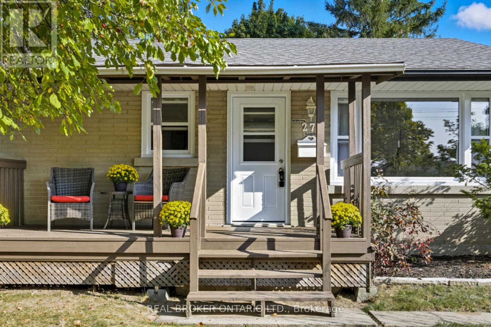 27 BROADMOOR AVENUE