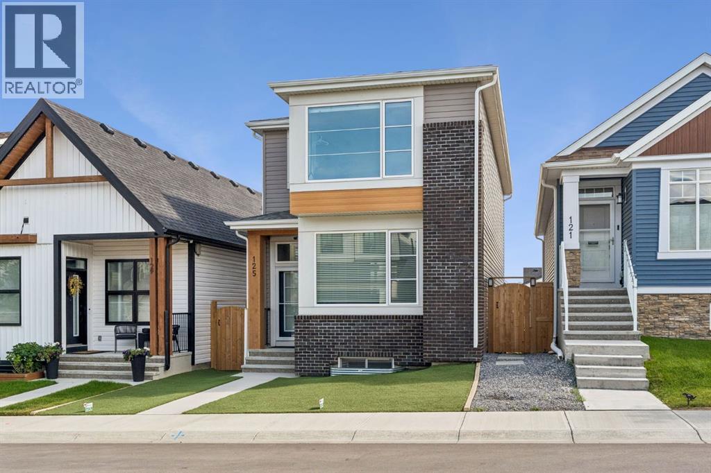 125 Rochester Way NW