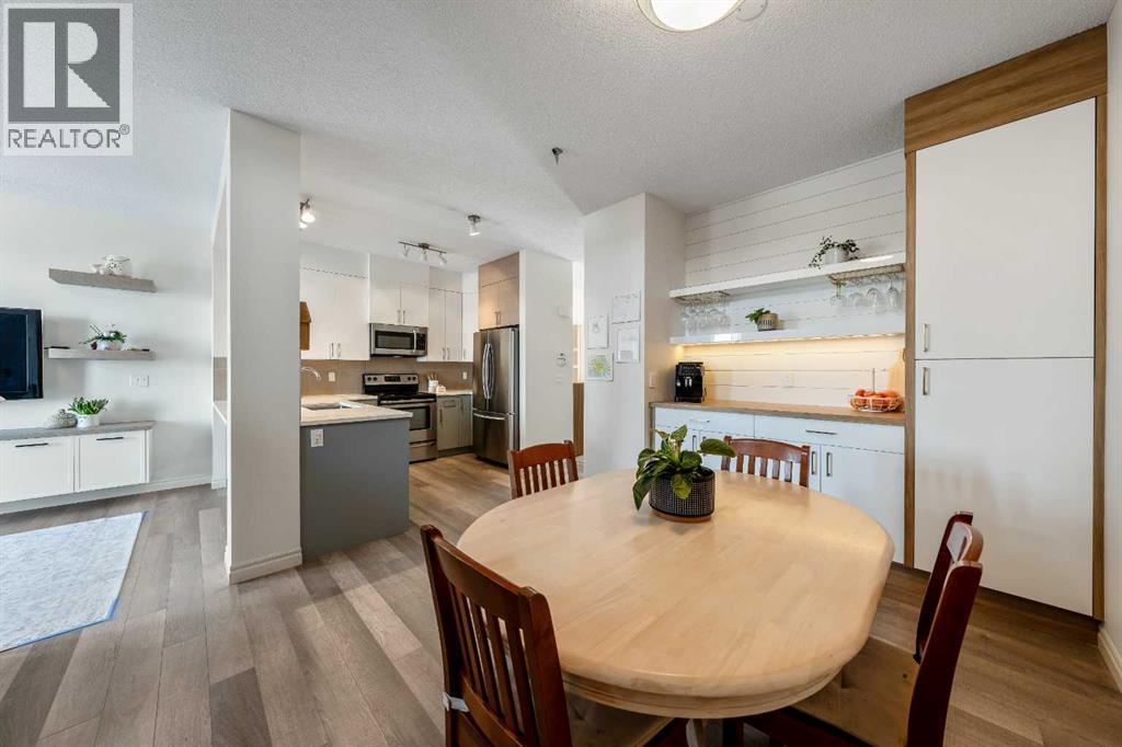 522 River Heights Crescent