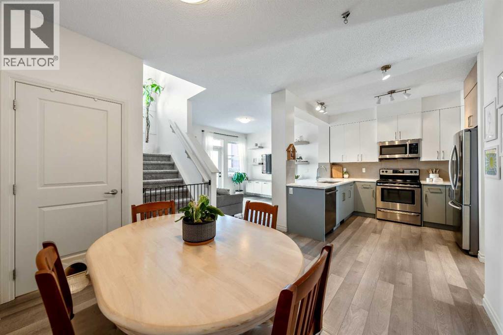 522 River Heights Crescent