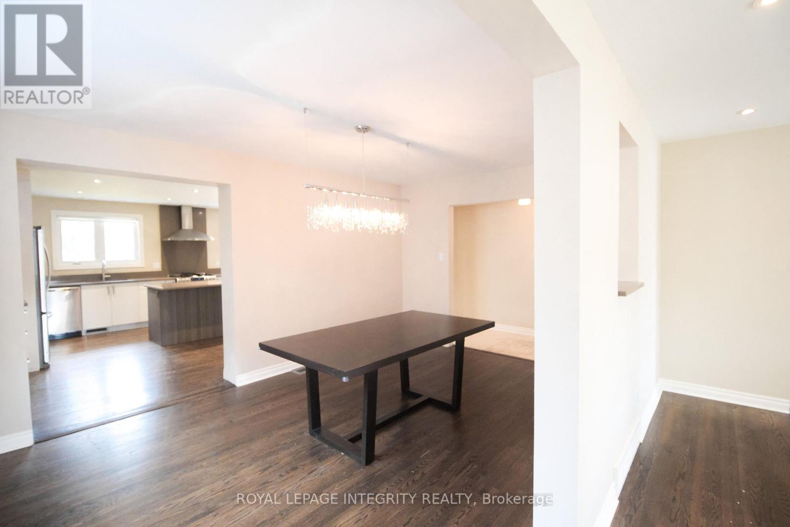 2550 TRAVERSE DRIVE S