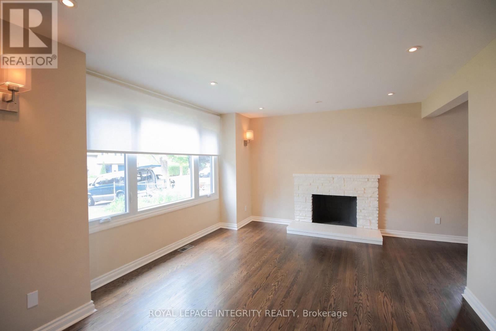 2550 TRAVERSE DRIVE S