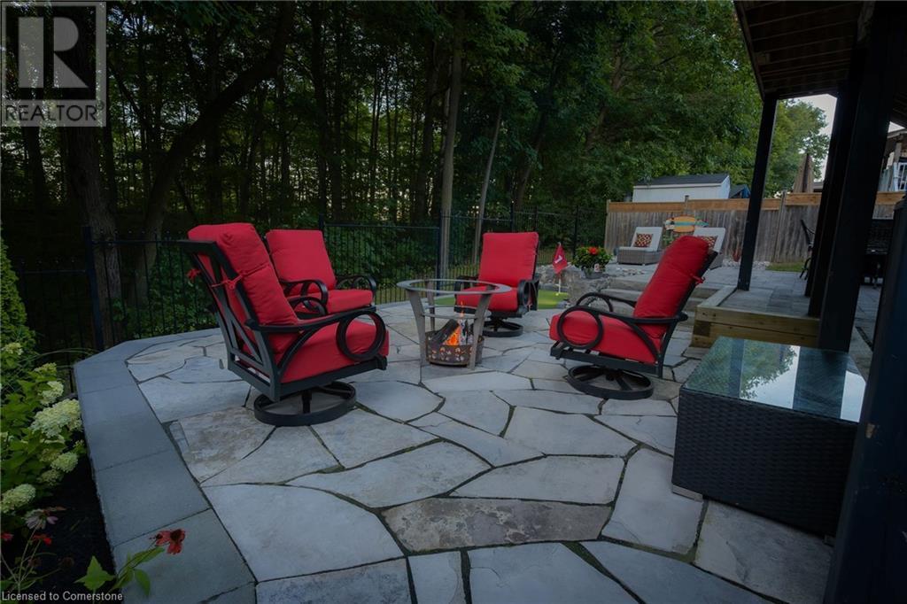 532 WOODFIELD Court