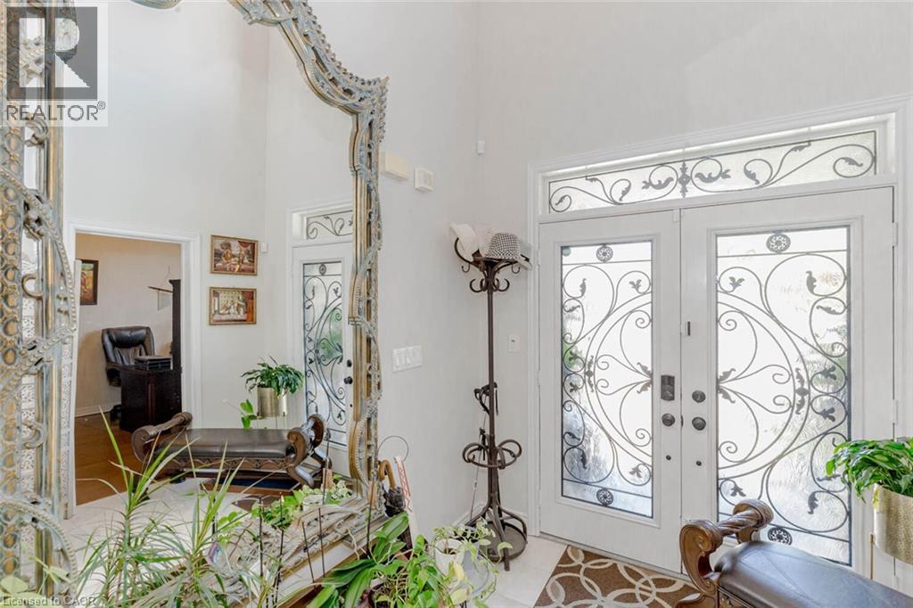 2224 COLONEL WILLIAM Parkway