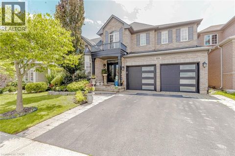 2224 COLONEL WILLIAM Parkway Oakville ON L6M0B6