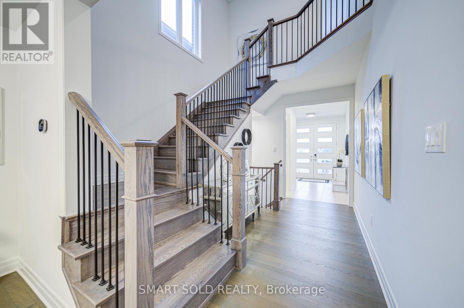 40 MISTHOLLOW CRESCENT