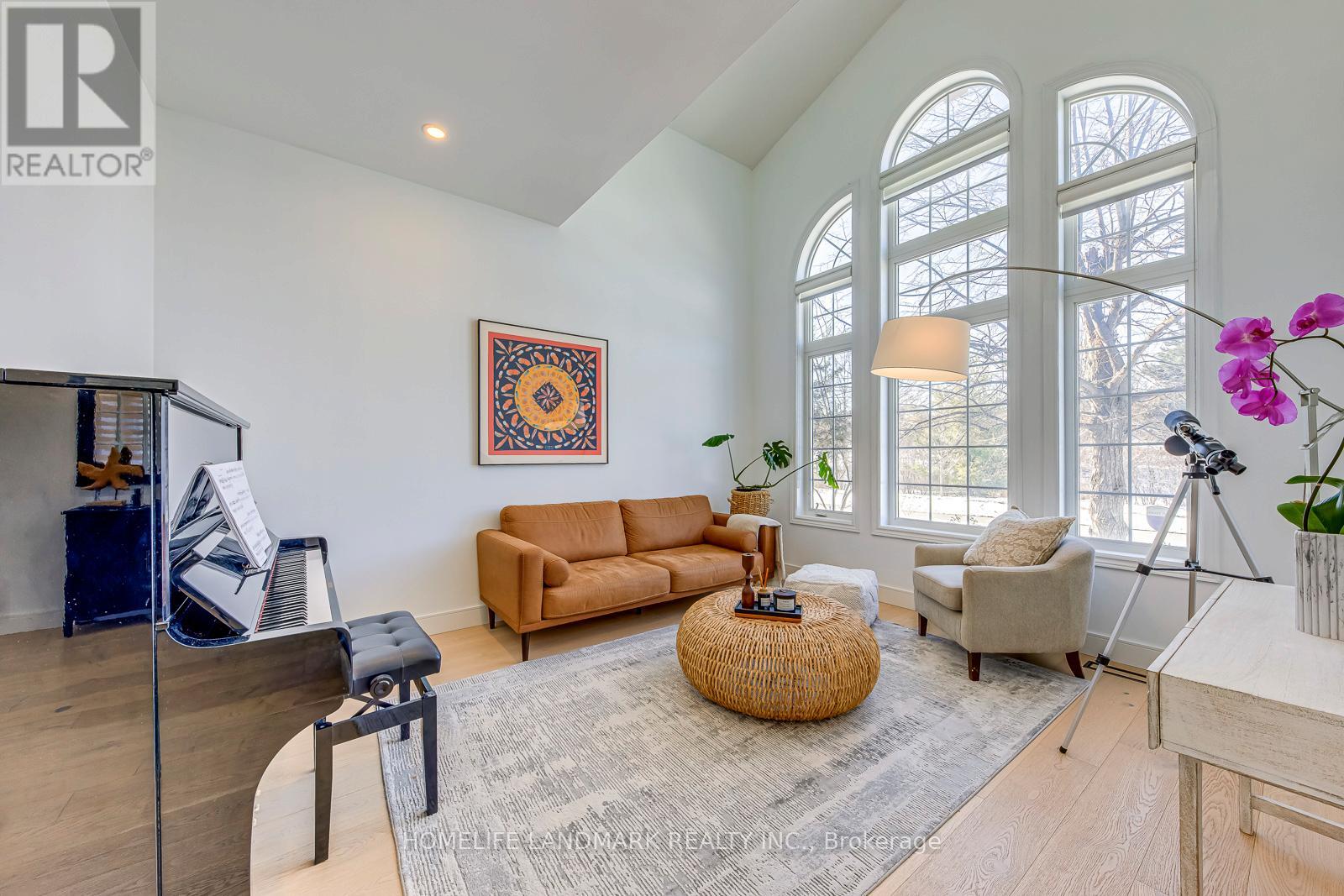 1516 PINERY CRESCENT