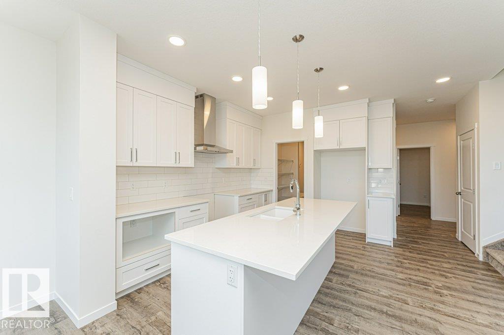 6271 180 AV NW