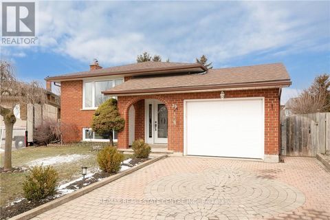 39 HAZELWOOD CRESCENT Cambridge ON N1R7T8