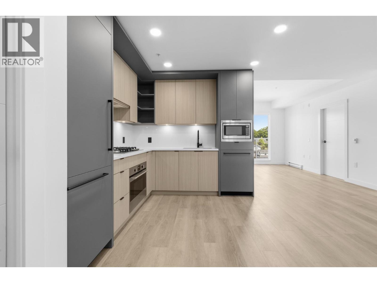 507 2268 E BROADWAY