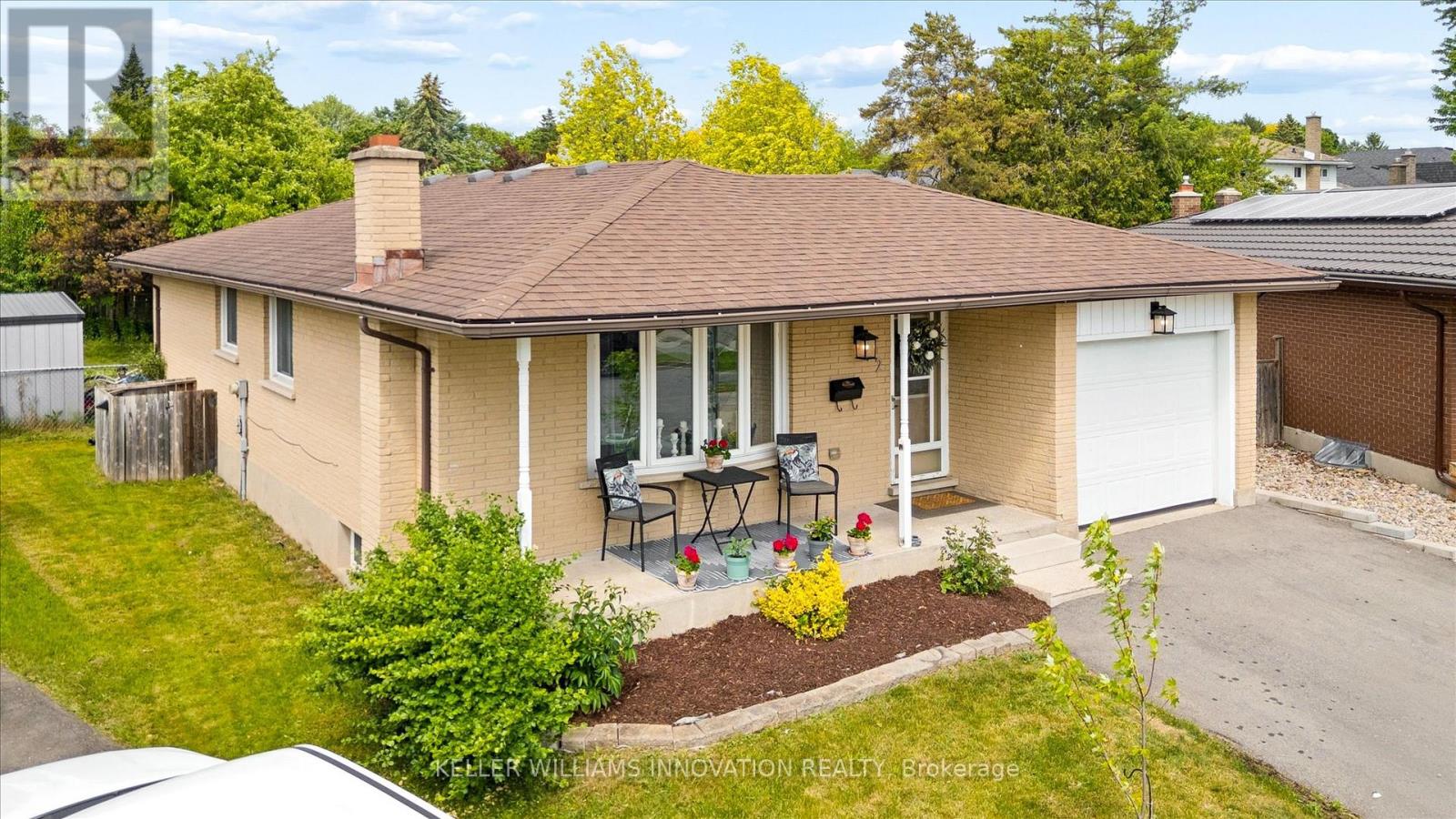 22 BROOKSIDE CRESCENT