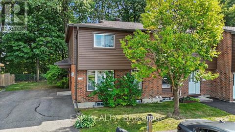 3166 STOCKTON DRIVE Ottawa ON K1T1S1