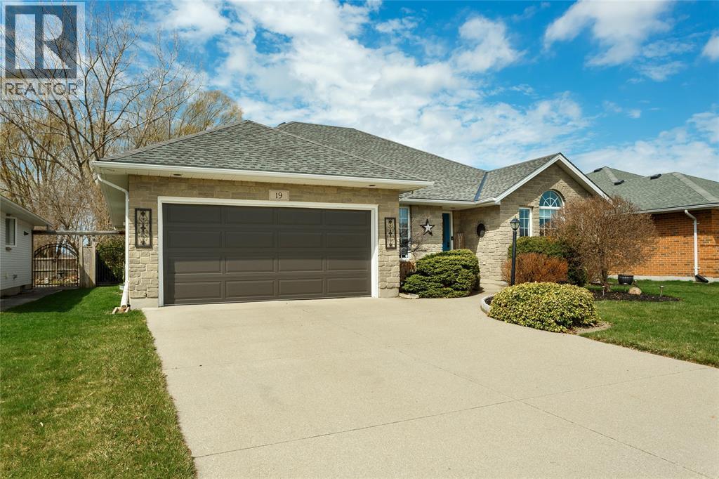 19 DAVID BLACKWOOD DRIVE