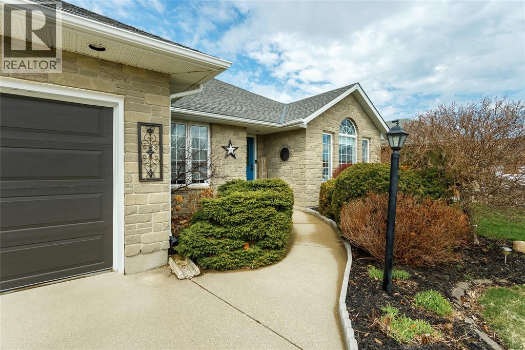 19 DAVID BLACKWOOD DRIVE