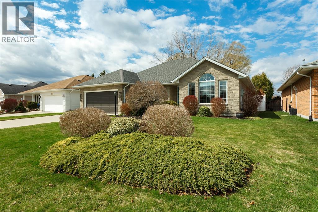 19 DAVID BLACKWOOD DRIVE