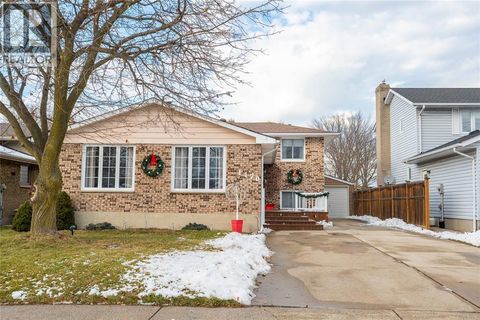 1170 CATHCART BOULEVARD Sarnia ON N7S2H5