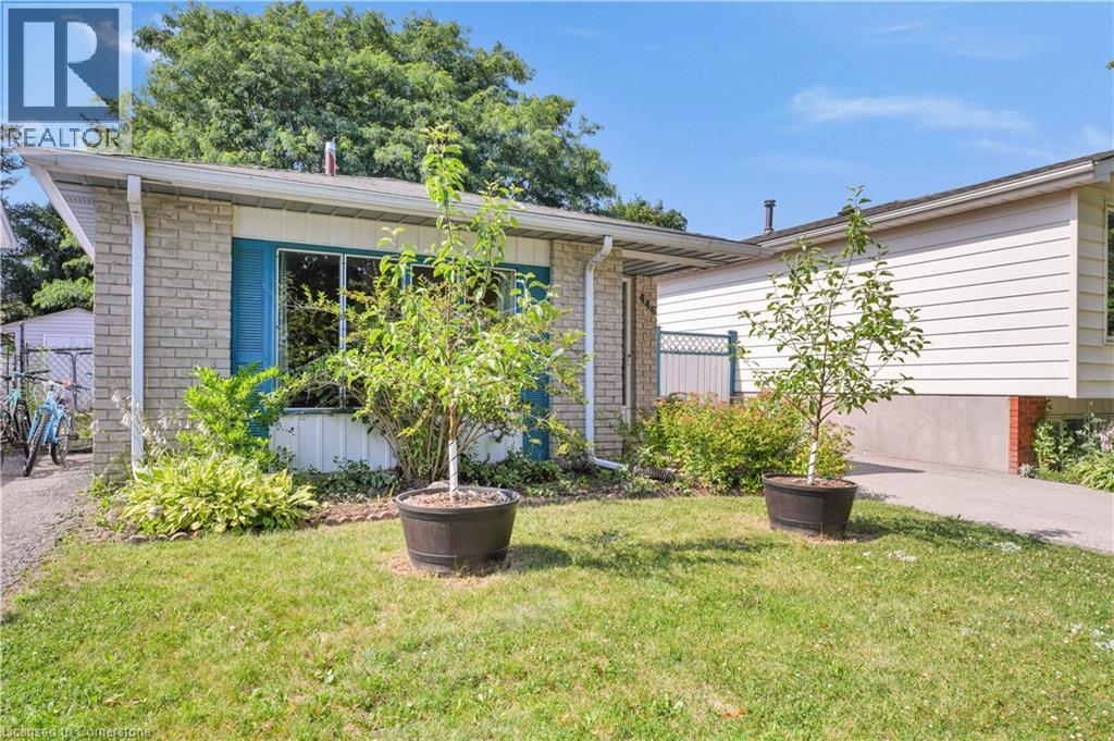 446 DRUMMERHILL Crescent
