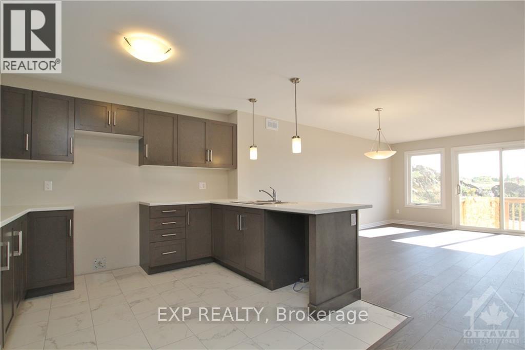46 GRIFFITH WAY