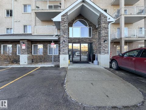 #227 2305 35A AV NW Edmonton AB T6T1Z2