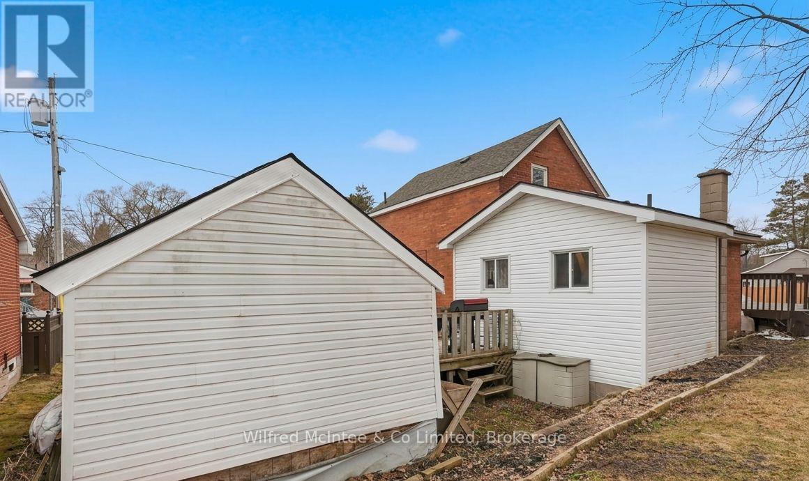 59 3RD AVENUE SW