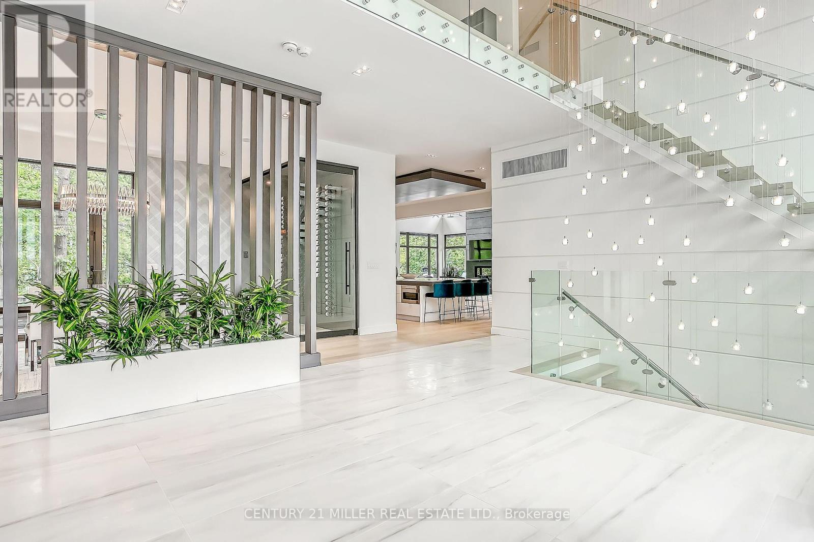 421 CHARTWELL ROAD