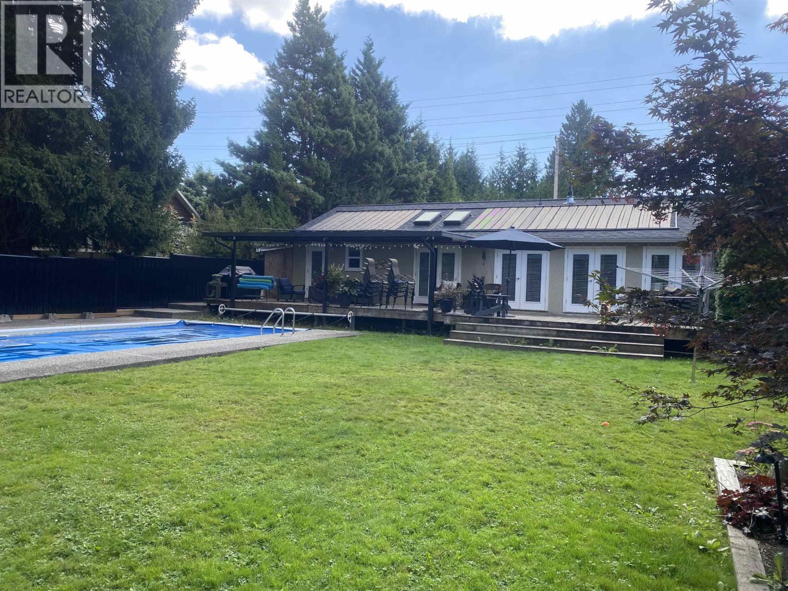 895 COMO LAKE AVENUE