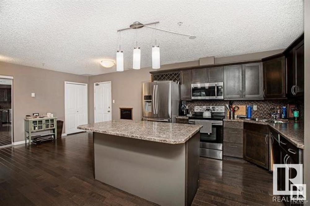 #123 16303 95 ST NW