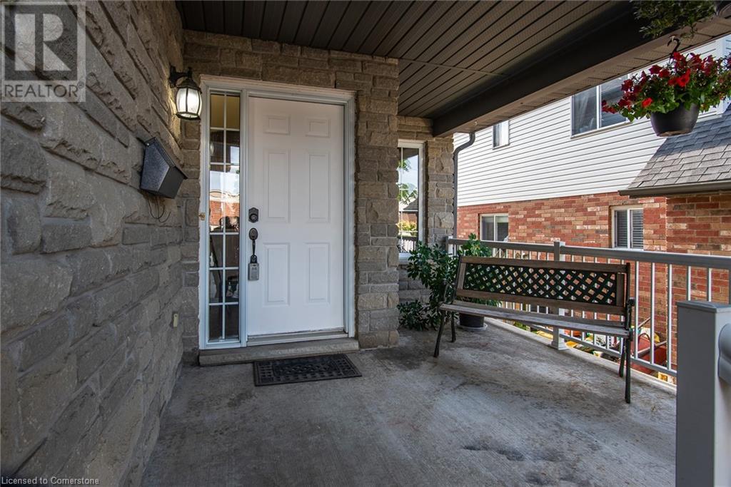 11 APPLE RIDGE Drive