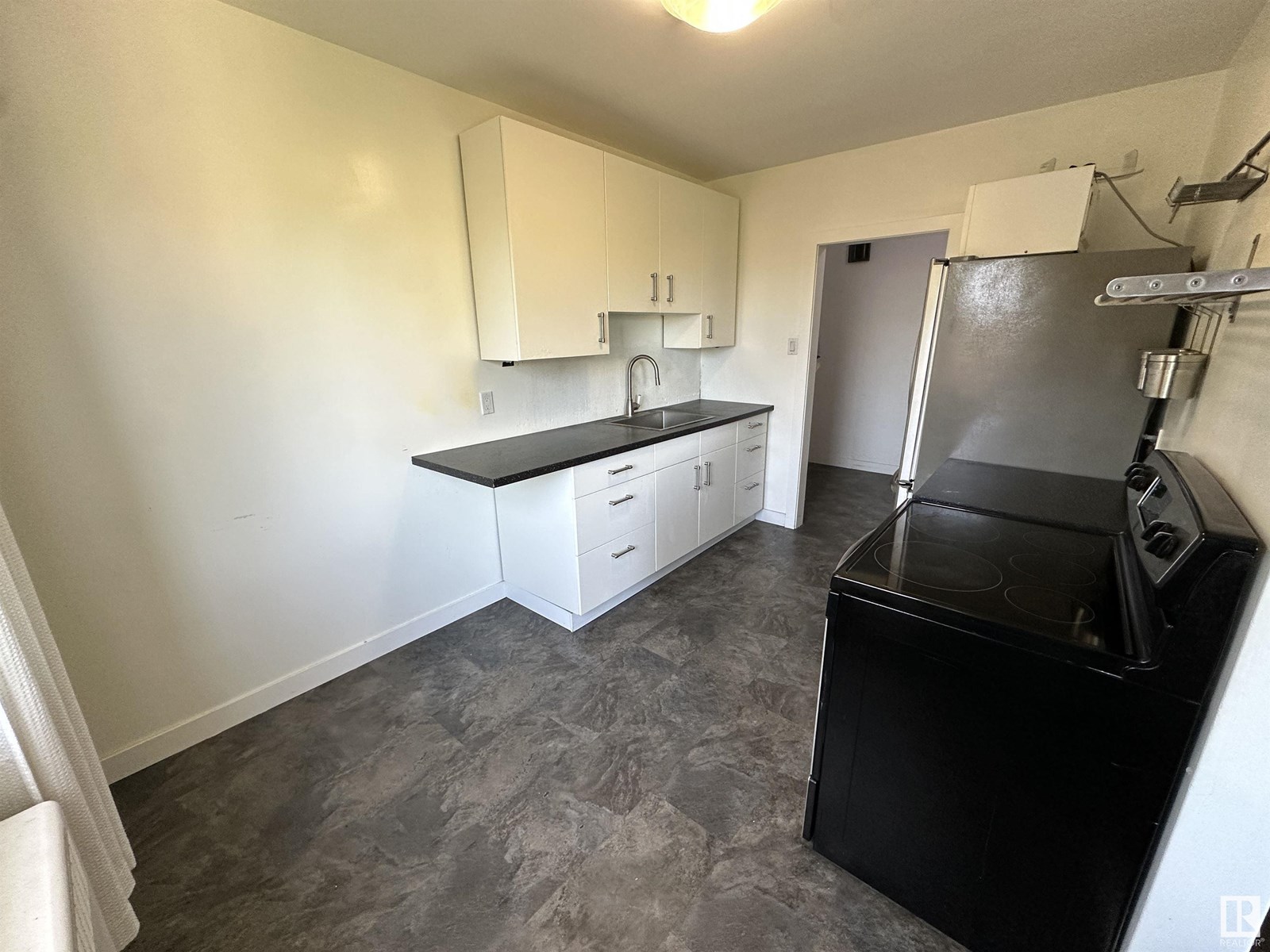 #2 11604 112 AV NW