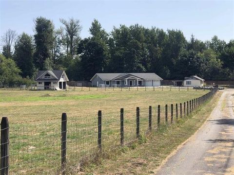 4102 LEFEUVRE ROAD Abbotsford BC V4X1N8