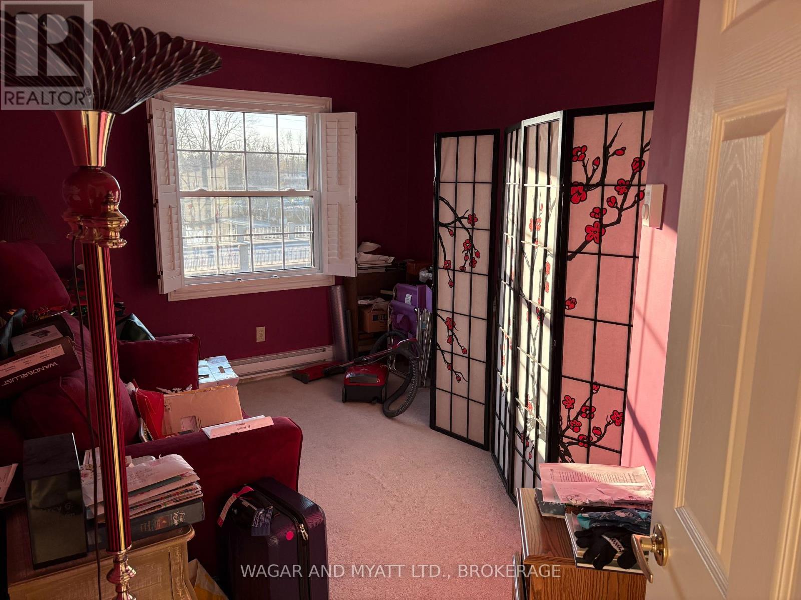 303 - 7 CENTRE STREET