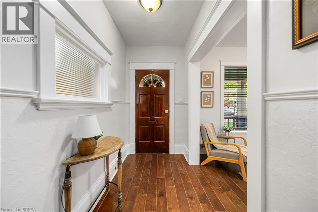 20 WELLS Avenue