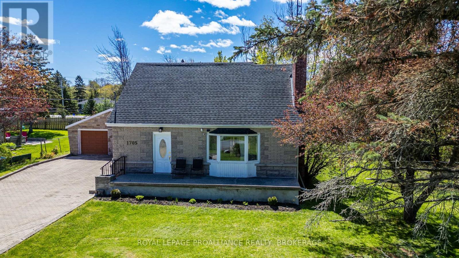 1705 MARIAN CRESCENT
