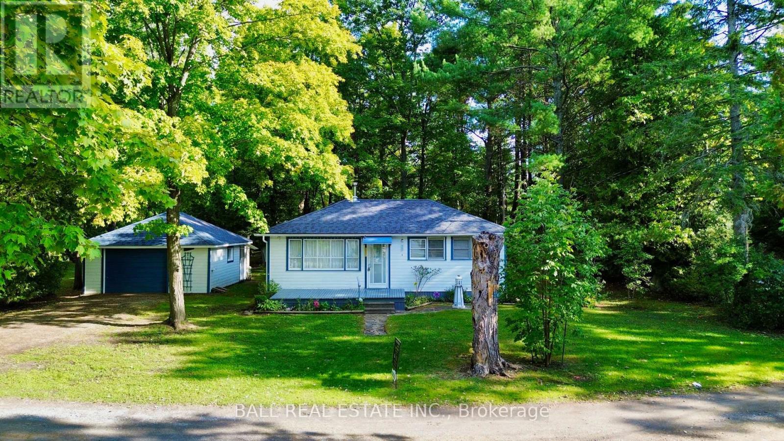 Photo 1 of 35 — 23 VALLEY VIEW LANE, Trent Hills, ON K0L1Y0