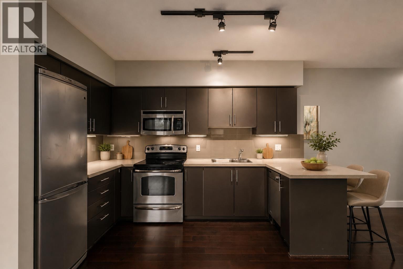 425 9009 CORNERSTONE MEWS