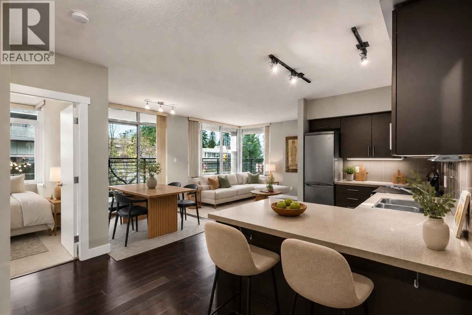 425 9009 CORNERSTONE MEWS
