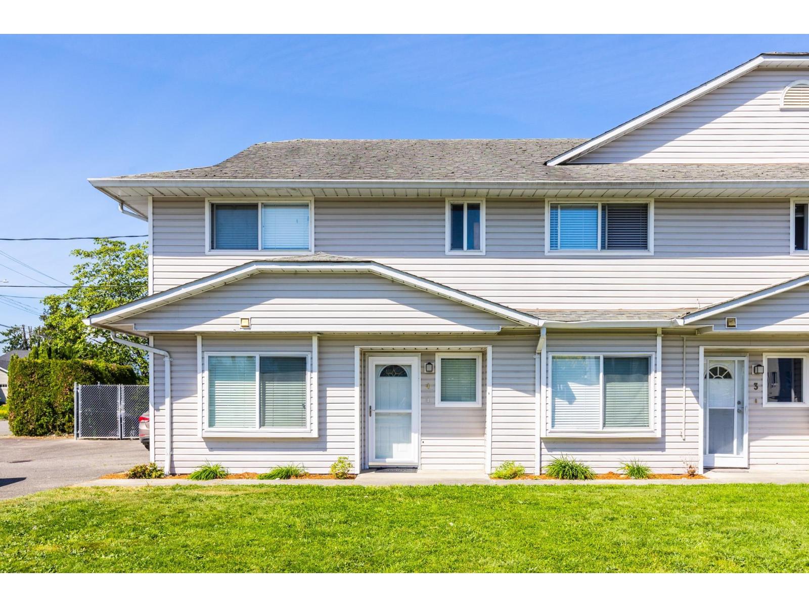 1,2,3,4 9145 CHARLES STREET|Chilliwack Proper East