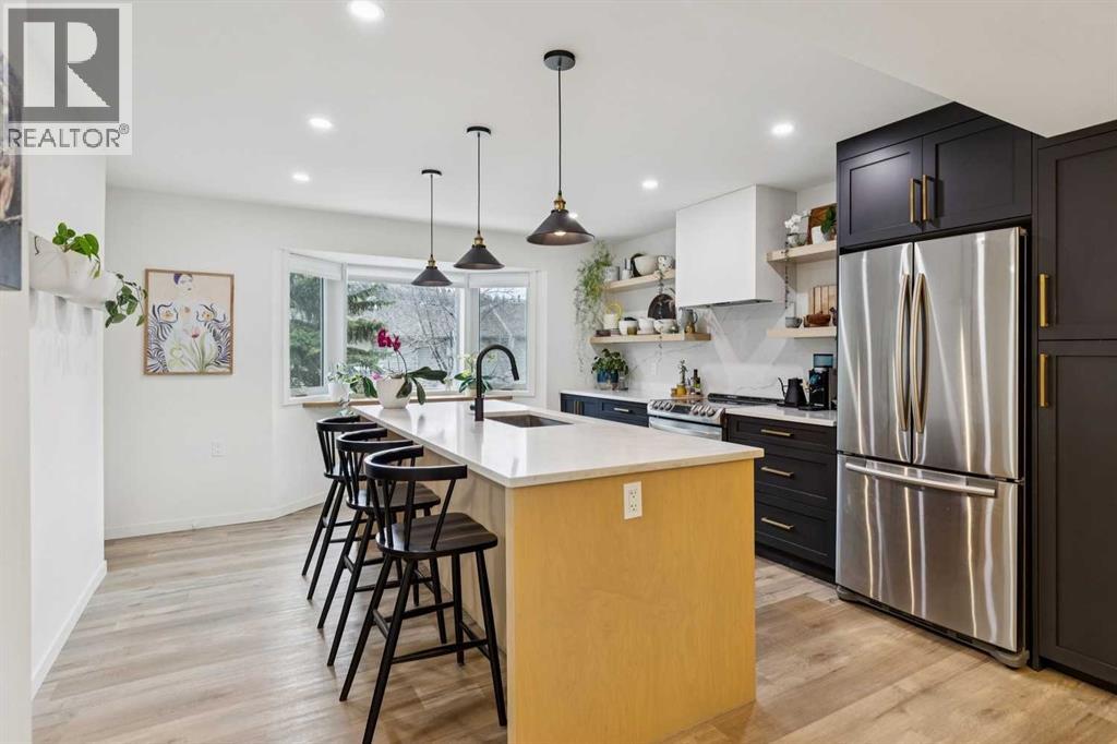 561 Point Mckay Grove NW