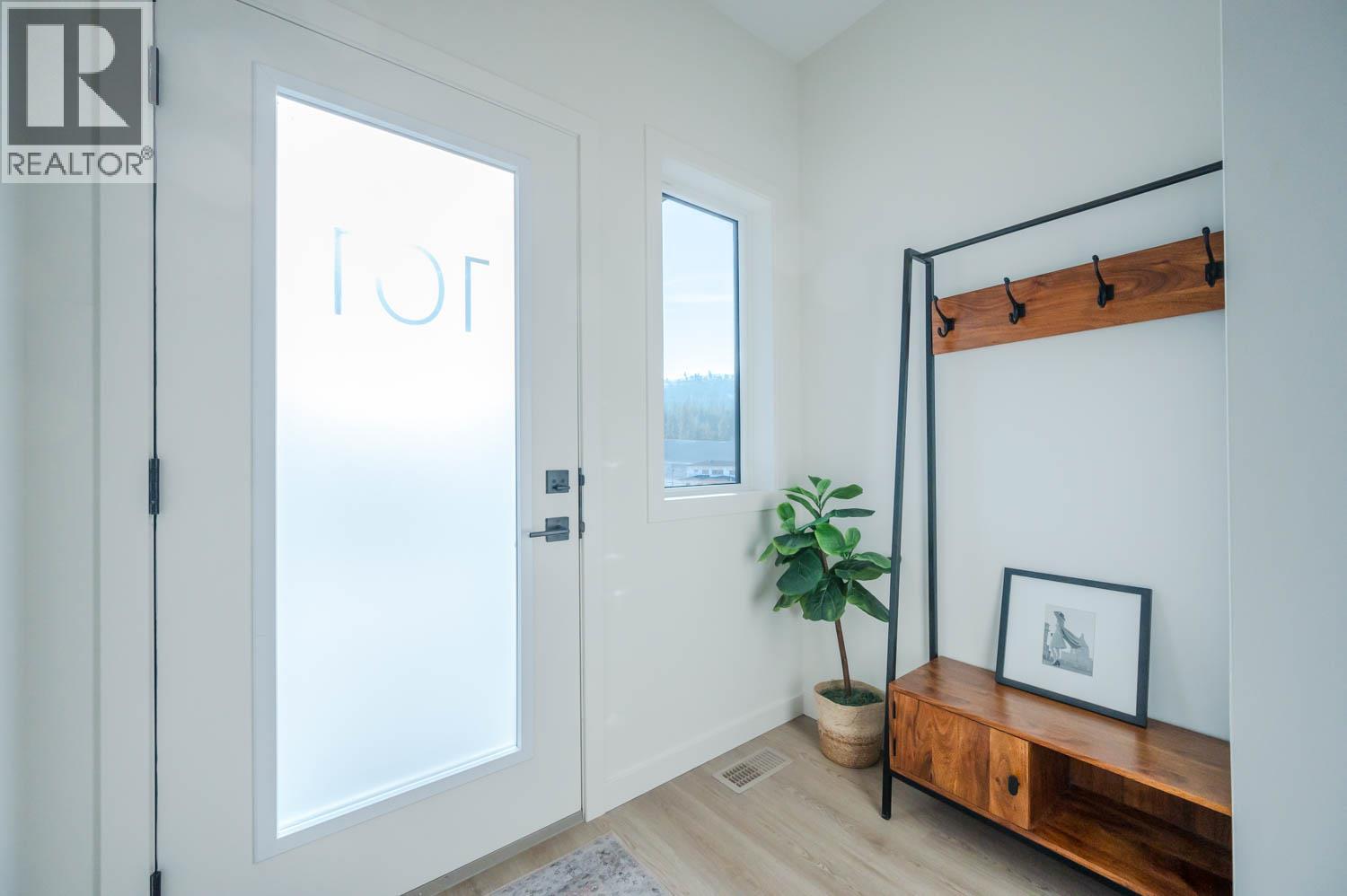 158 DEER Place Unit# 107