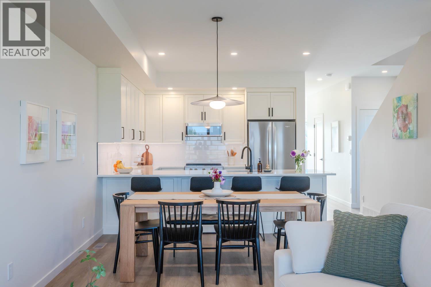 158 DEER Place Unit# 107